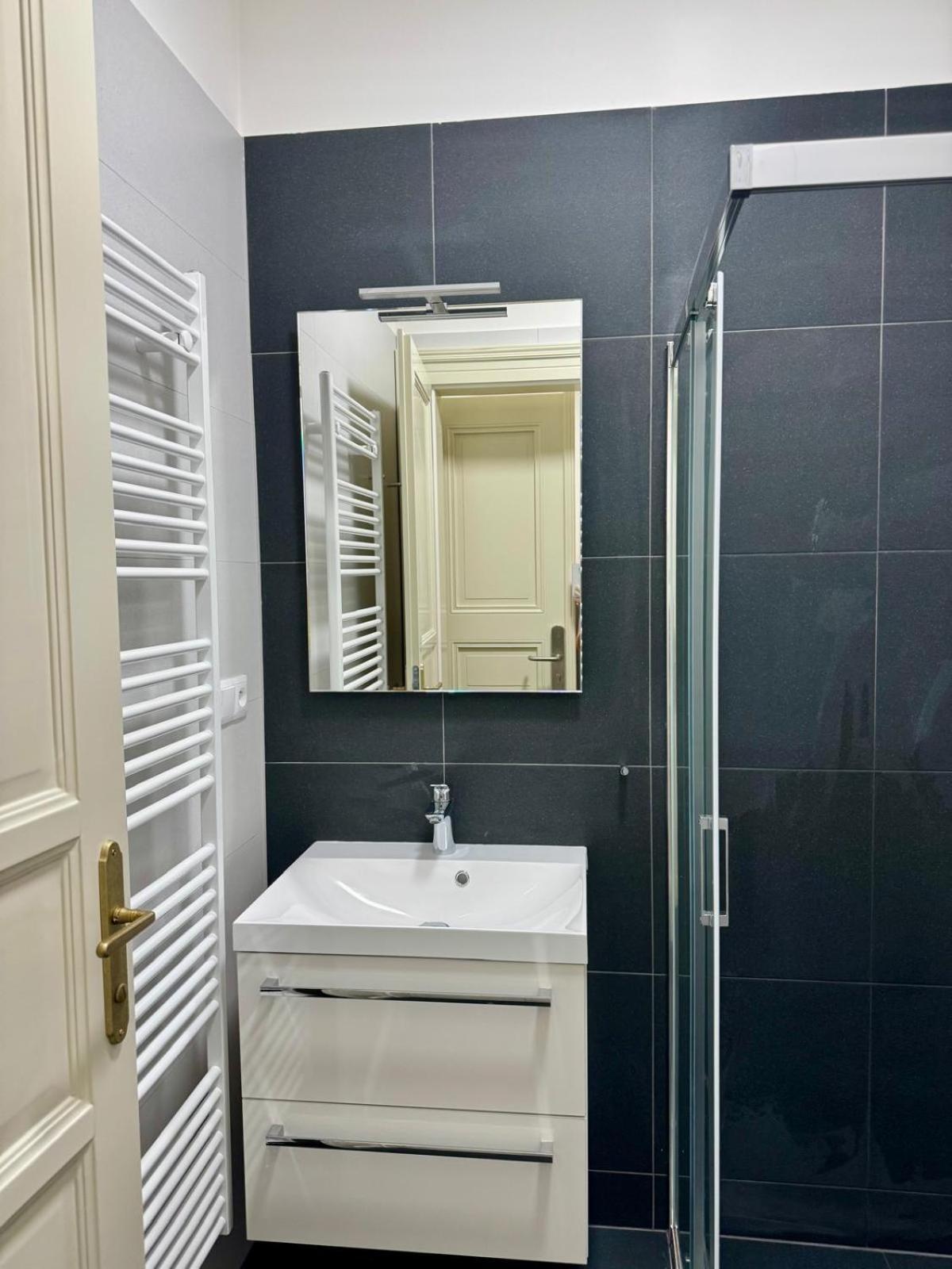 Pearl Bee Deluxe Suites Plzen Luaran gambar